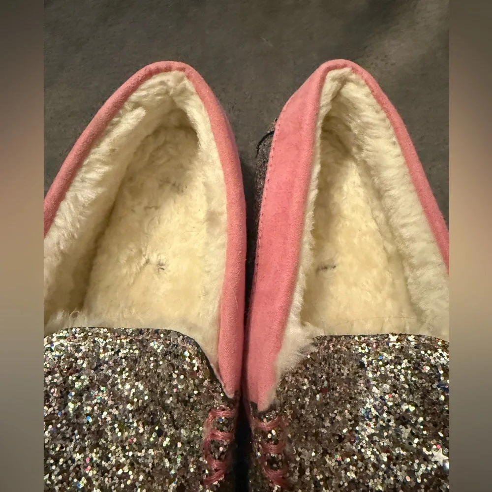 Lands’ End size 2 girls slippers